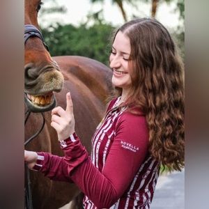 NWT Novella The Luna Riding Top in Deep Wine Size XS